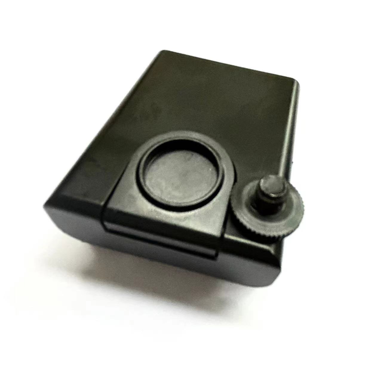 Razer Kiyo Pro/Logitech Brio 5 - đánh giá và giá Webcam Stand Clip